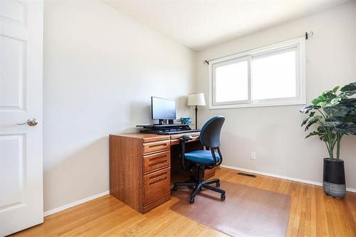 26 Ashworth St, Winnipeg, MB 