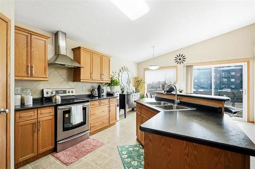 23 Baltic Bay, Winnipeg, MB 