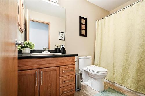 23 Baltic Bay, Winnipeg, MB 
