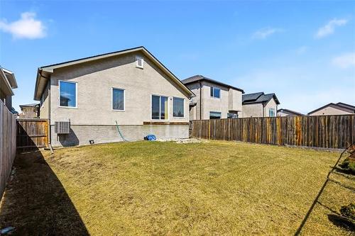 23 Baltic Bay, Winnipeg, MB 