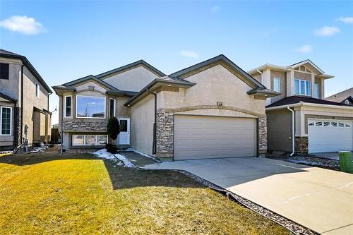 23 Baltic Bay, Winnipeg, MB 