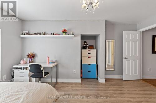 5142 Ancient Stone Avenue, Mississauga, ON - Indoor Photo Showing Bedroom