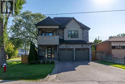1196 STRATHY AVENUE  Mississauga, ON L5E 2K6