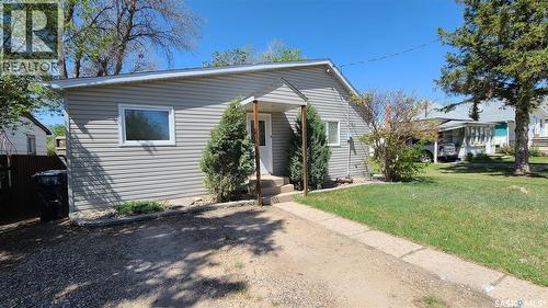 215 Mergens STREET  Weyburn, SK S4H 1R4