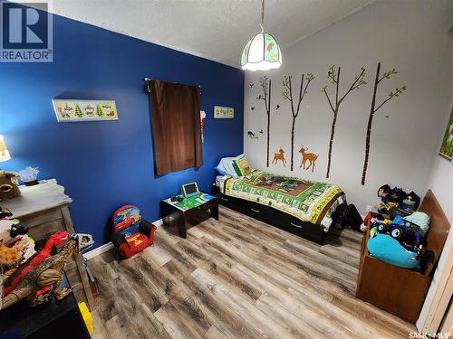 215 Mergens Street, Weyburn, SK - Indoor