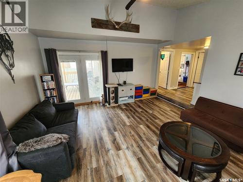 215 Mergens Street, Weyburn, SK - Indoor Photo Showing Living Room