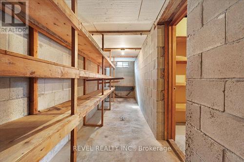 18 Marcel Place, Hamilton, ON - Indoor Photo Showing Other Room