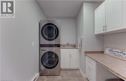 196 Myers Road, Cambridge, ON - Indoor Photo Showing Laundry Room