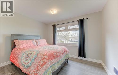 196 Myers Road, Cambridge, ON - Indoor Photo Showing Bedroom