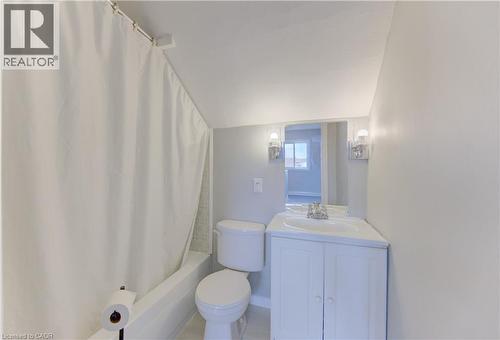 196 Myers Road, Cambridge, ON - Indoor Photo Showing Bathroom