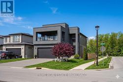 1577 APPLEROCK AVENUE  London North (North S), ON N6G 0X5