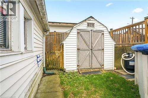 66 East 32Nd Street, Hamilton, ON - Outdoor With Exterior