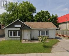 2574 CONFEDERATION Parkway  Mississauga, ON L5B 1S2