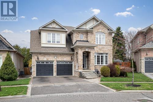 555 KINGSFIELD LOOP  Oshawa, ON L1K 0H8