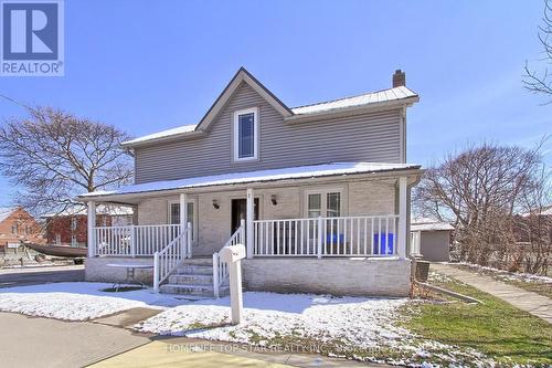 UPPER - 17 ROYAL STREET , Oshawa, Ontario L1H 2T5 2
