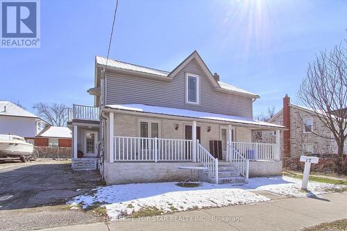 UPPER - 17 ROYAL STREET , Oshawa, Ontario L1H 2T5 3