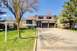 14 BROOKFIELD COURT Markham, ON L3P 2W9