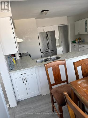 1209 Sideroad 20, New Tecumseth, ON - Indoor Photo Showing Kitchen