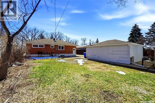 3720 Allen Avenue, Regina, SK - Outdoor
