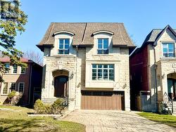 272 BYNG AVENUE Toronto, ON M2N 4L3
