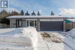 3 OREN BOULEVARD Barrie, ON L4N 4T3