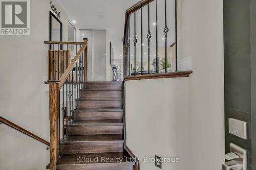 1370 Pickwick Drive, Mississauga, ON - Indoor Photo Showing Other Room