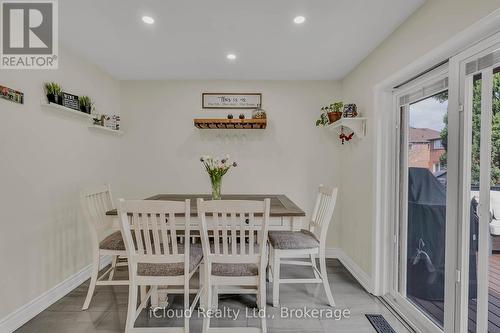 1370 Pickwick Drive, Mississauga, ON - Indoor Photo Showing Dining Room