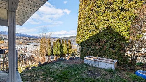 11350 Dakota Road, Lake Country, BC - Outdoor