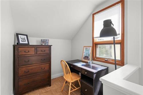 1022 Clifton St, Winnipeg, MB 