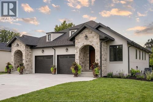 481 MAPLE  Lasalle, ON N9J 1P3