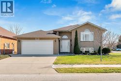 178 ELLISON AVENUE Leamington, ON N8H 5J2