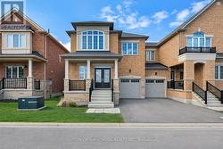 12 SAND HILL MEWS Vaughan, ON L6A 4Y4
