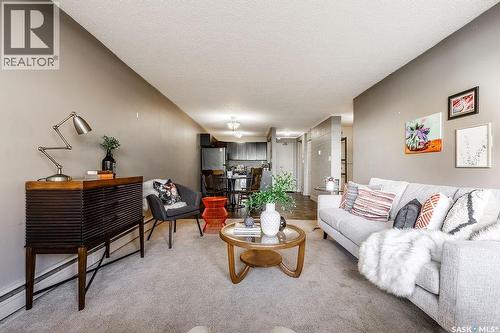 8 2707 7Th Street E, Saskatoon, SK - Indoor Photo Showing Living Room