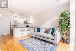 14 - 713 LAWRENCE AVENUE W Toronto, ON M6A 1B4