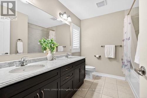 446 Grey Landing, Milton, ON - Indoor Photo Showing Bathroom