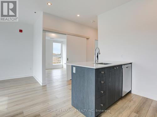 416 - 312 Erb Street W, Waterloo, ON - Indoor