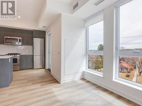 416 - 312 Erb Street W, Waterloo, ON - Indoor Photo Showing Kitchen With Stainless Steel Kitchen With Upgraded Kitchen
