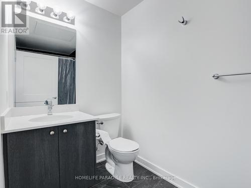 416 - 312 Erb Street W, Waterloo, ON - Indoor Photo Showing Bathroom