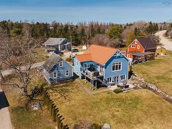 11 East River Point Road East River Point, NS B0J 1T0