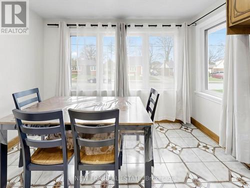 48 Christopher Drive, Cambridge, ON - Indoor Photo Showing Dining Room