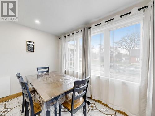 48 Christopher Drive, Cambridge, ON - Indoor Photo Showing Dining Room