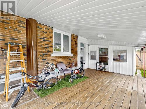 48 Christopher Drive, Cambridge, ON - Outdoor With Deck Patio Veranda With Exterior