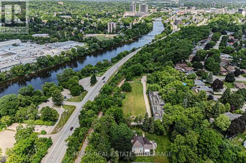 201 Water Street S, Cambridge, ON 