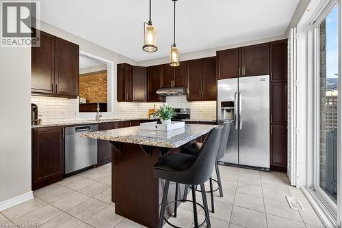446 Grey Landing, Milton, ON - Indoor Photo Showing Kitchen With Upgraded Kitchen