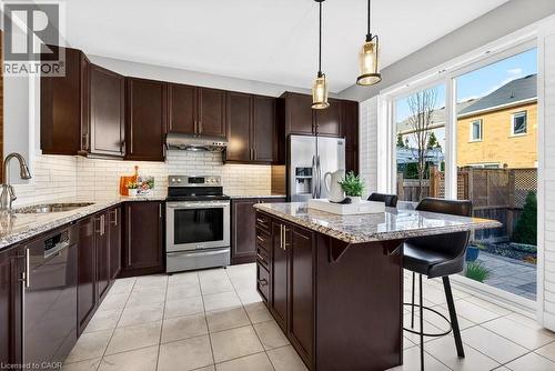 446 Grey Landing, Milton, ON - Indoor Photo Showing Kitchen With Upgraded Kitchen
