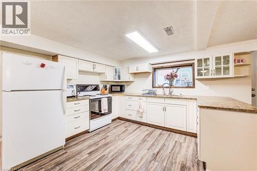 5762 8Th Line E, Ariss, ON - Indoor Photo Showing Kitchen With Double Sink