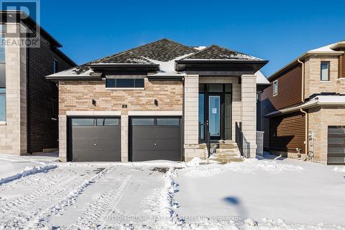 11 SUN VALLEY AVENUE  Wasaga Beach, ON L9Z 0N6