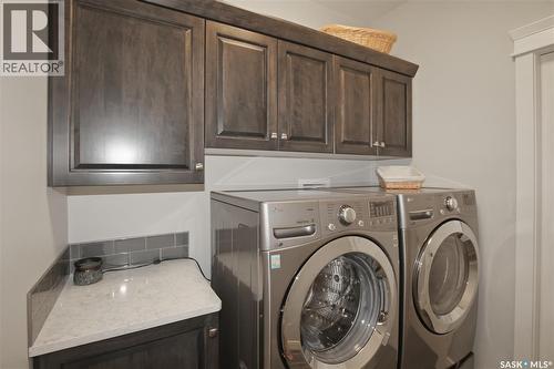 551 6Th Avenue Se, Swift Current, SK - Indoor Photo Showing Laundry Room