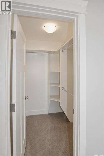 551 6Th Avenue Se, Swift Current, SK - Indoor Photo Showing Other Room