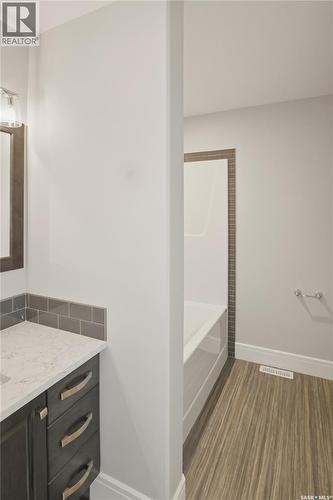 551 6Th Avenue Se, Swift Current, SK - Indoor
